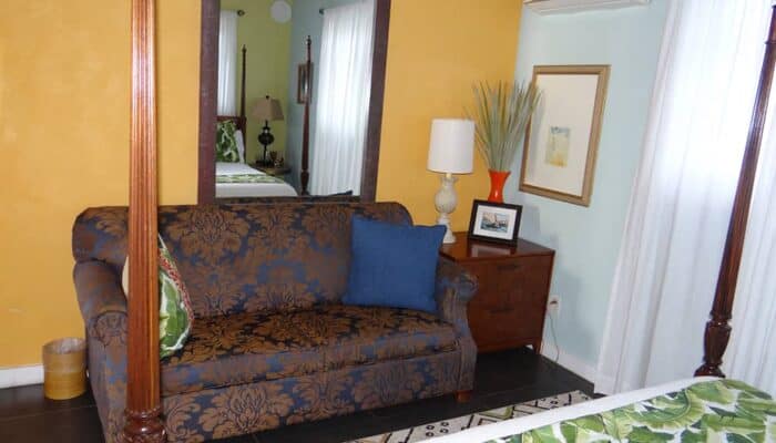 Kings with Kichenette Gallery