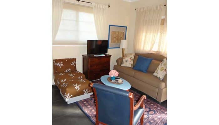 Kings with Kichenette Gallery