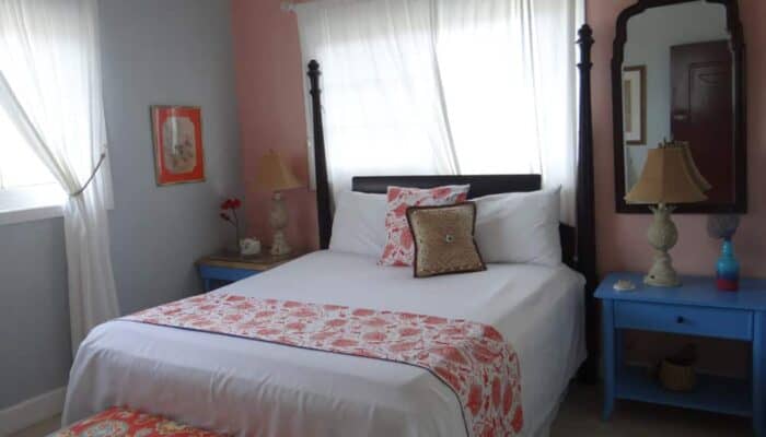 Kings with Kichenette Gallery