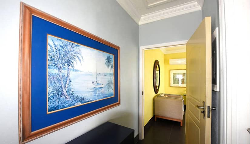 Beachfront Kings with Kitchen